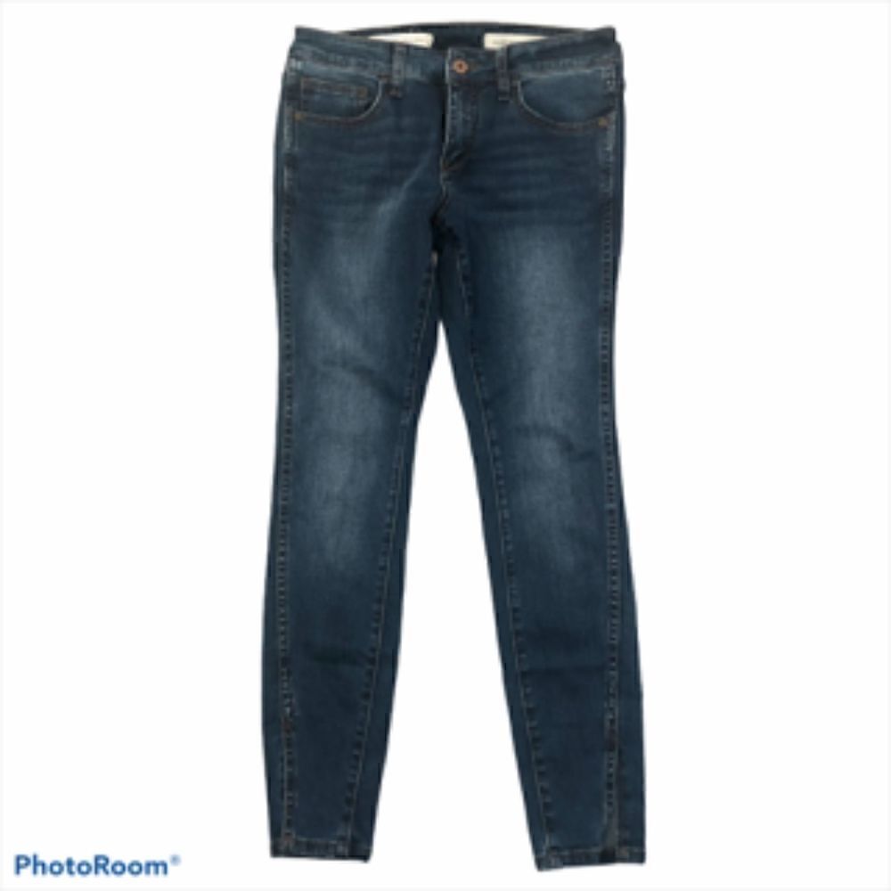 Pilcro and the Letterpress Midrise Skinny Jeans. Size 28.